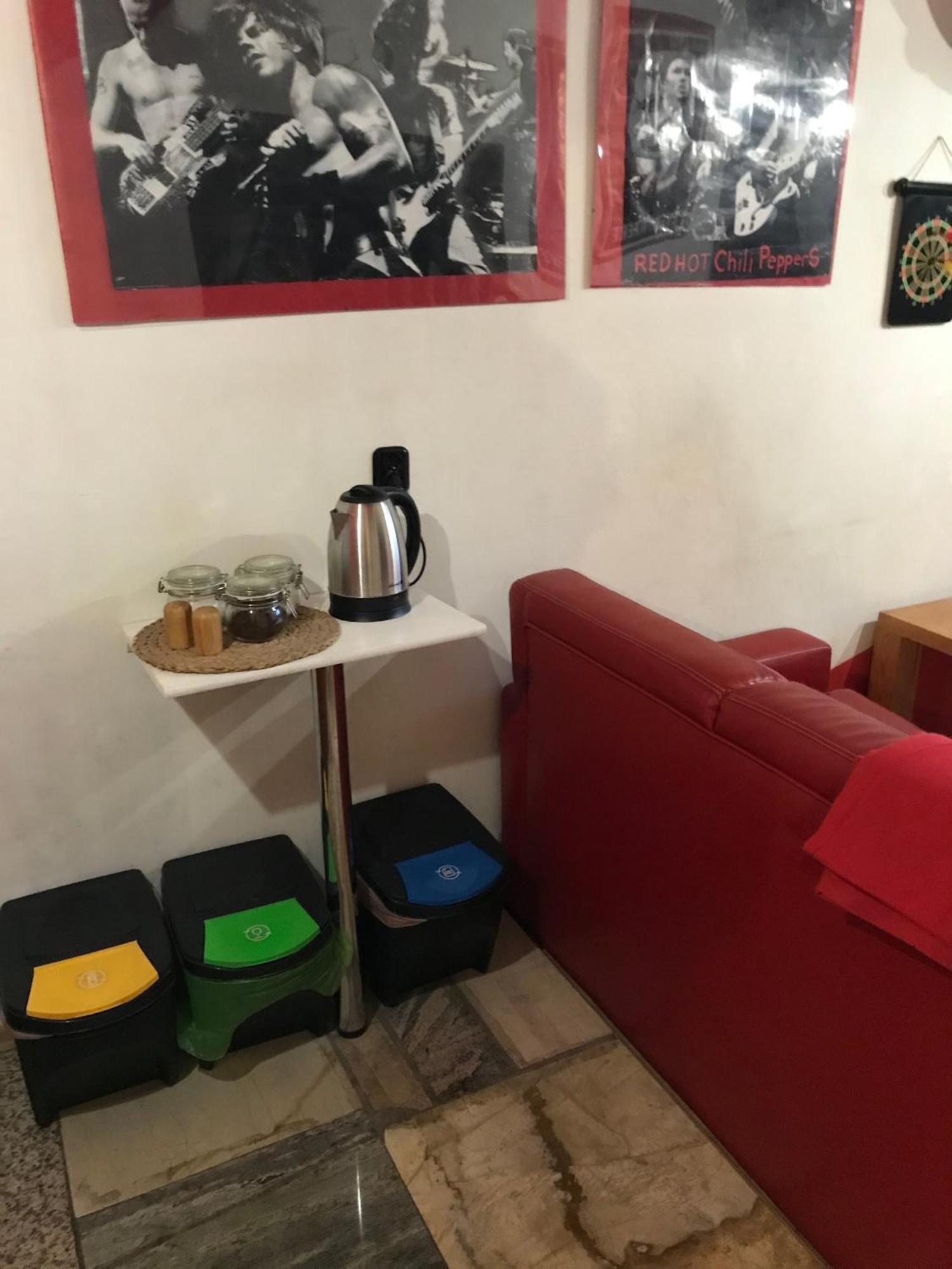 Studio Red And White Apartment